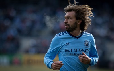 球王会焦点-佛得角篮球队员现场助威