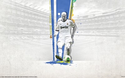 球王会快讯-拉菲尼亚冲突吃牌引发争议