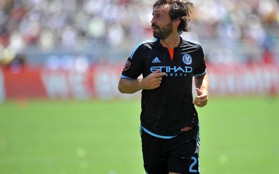 球王会独家-斯塔尼希奇现代边卫模板